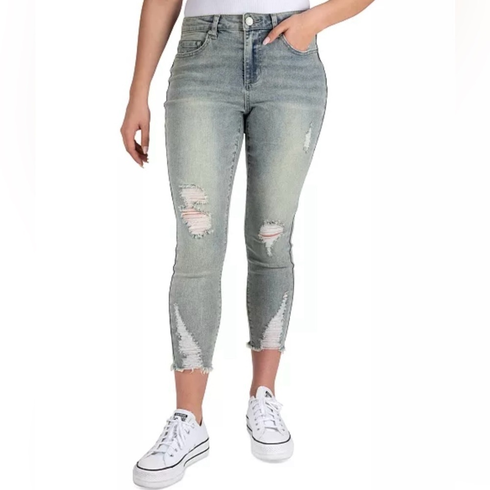 Juniors' Indigo Rein Mid-Rise Destructed Distressed Curvy Cropped Jeans Size 3